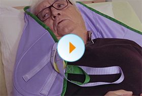Transfert du lit au fauteuil roulant : Prévention des TMS centrée sur le soin