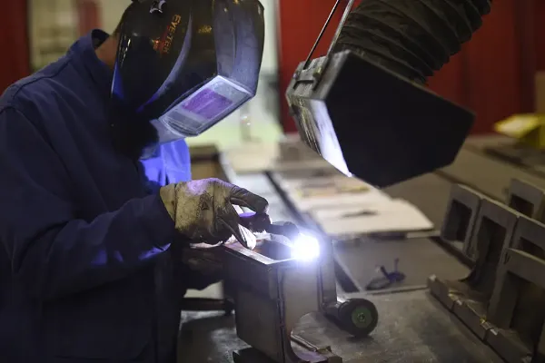 Dispositif de captage des fumées de soudage