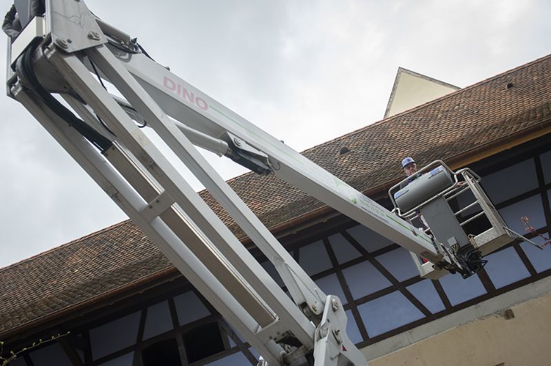 Travaux en hauteur à l’aide d’une plateforme élévatrice mobile