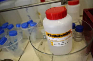 La manipulation de nanomatériaux sous forme liquide permet de réduire les expositions.