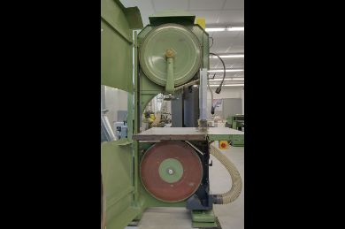 Yota, dispositif d’aspiration des poussières de bois pour scies à ruban