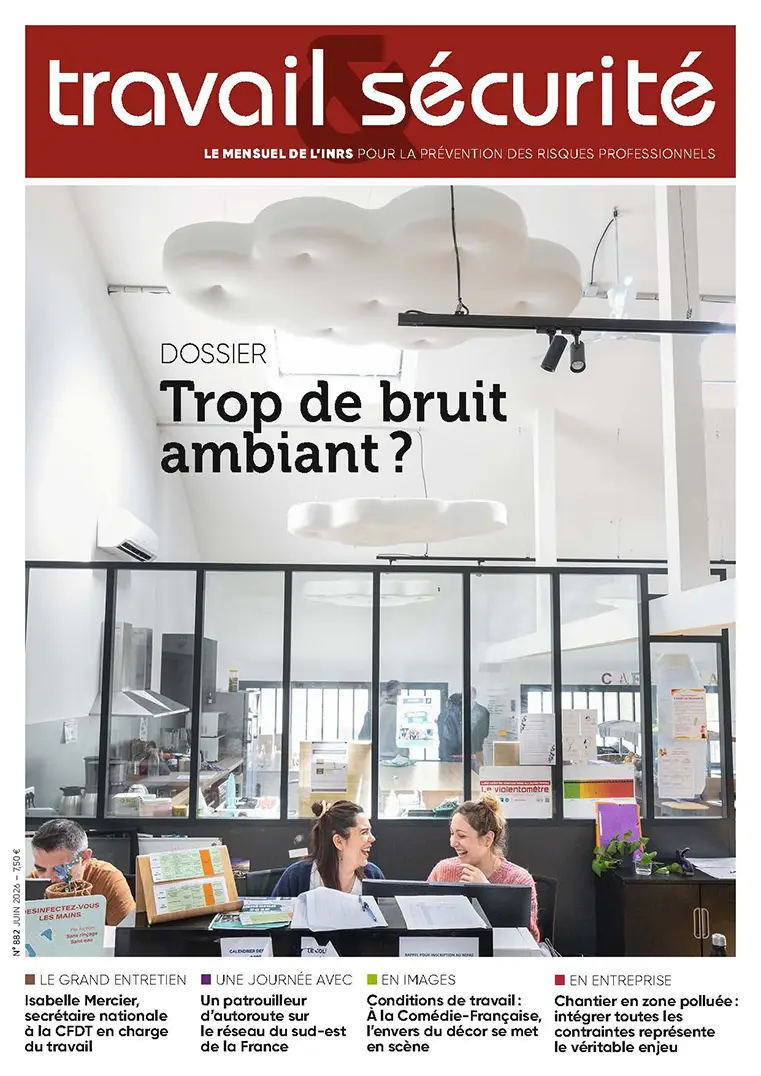  Couverture TS 882